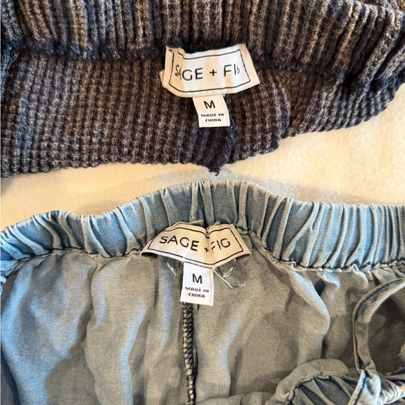 Stylish Women's Frayed Hem Shorts - set of 2!! - Picture 3 of 3